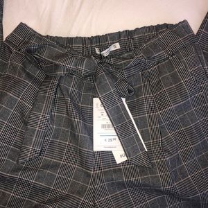 Business casual capris